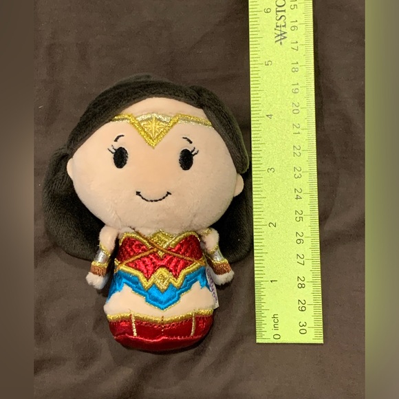 Hallmark Itty Bitty Super Hero Girls - Picture 3 of 3